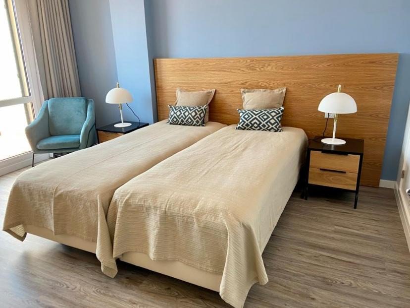 פונשל Ocean Cliffs Apartments מראה חיצוני תמונה